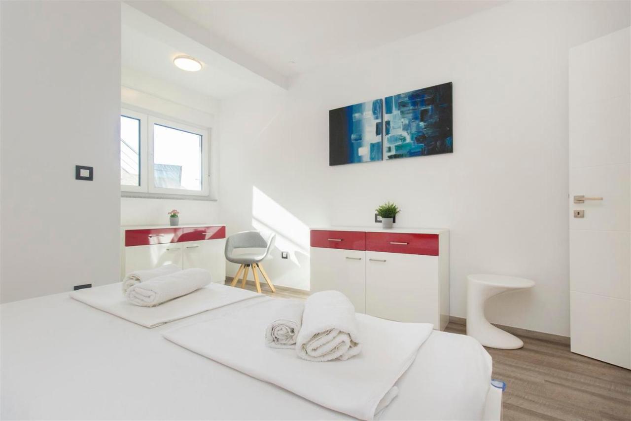 Villa Top Of Murter, Three Bedroom Apartment Exterior photo