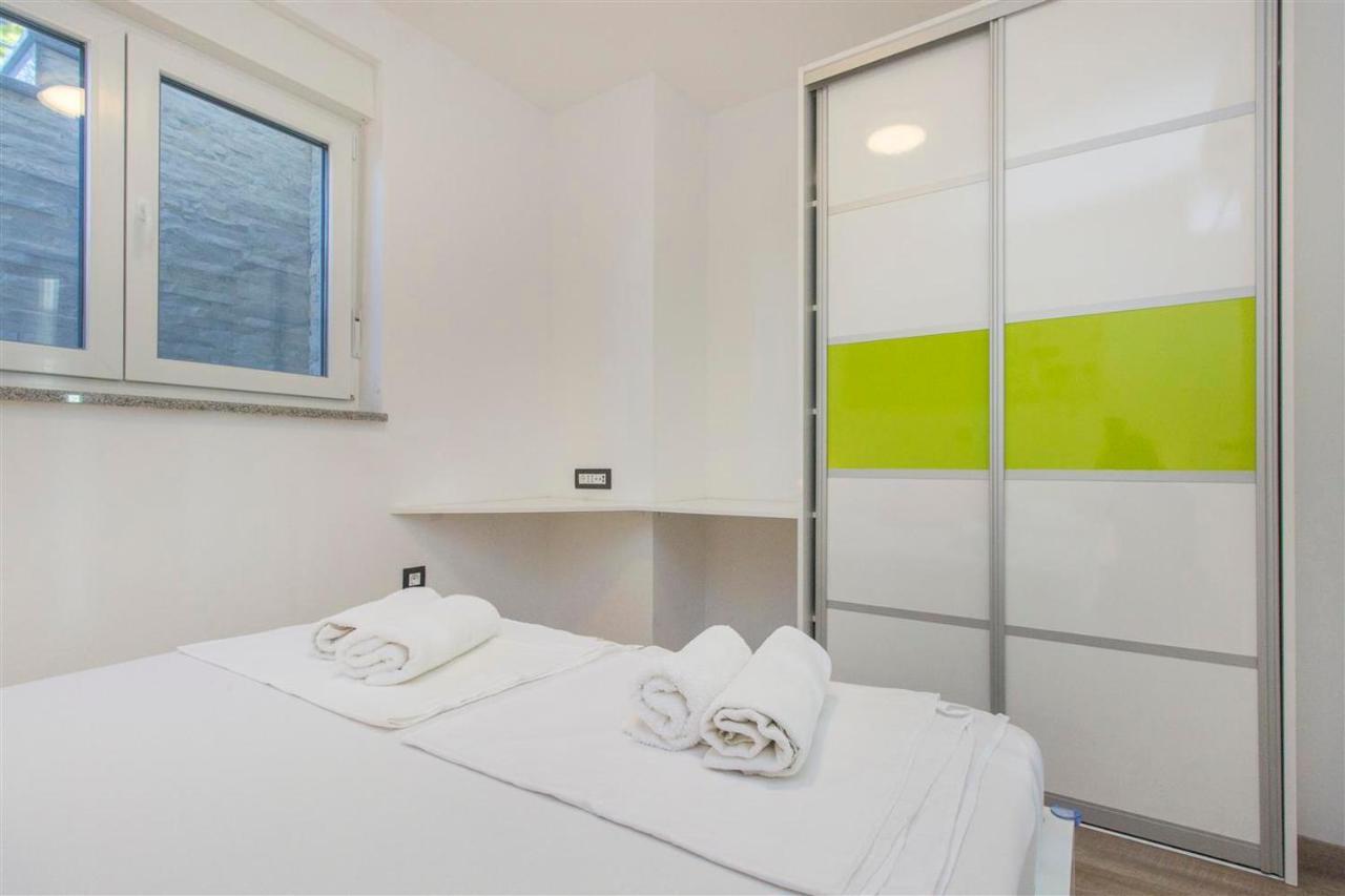 Villa Top Of Murter, Three Bedroom Apartment Exterior photo